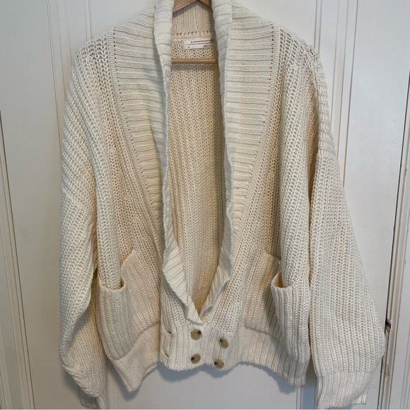 NWOT Anthropologie Deep V Neck Cream Cardigan Sweater‎ - Picture 4 of 7